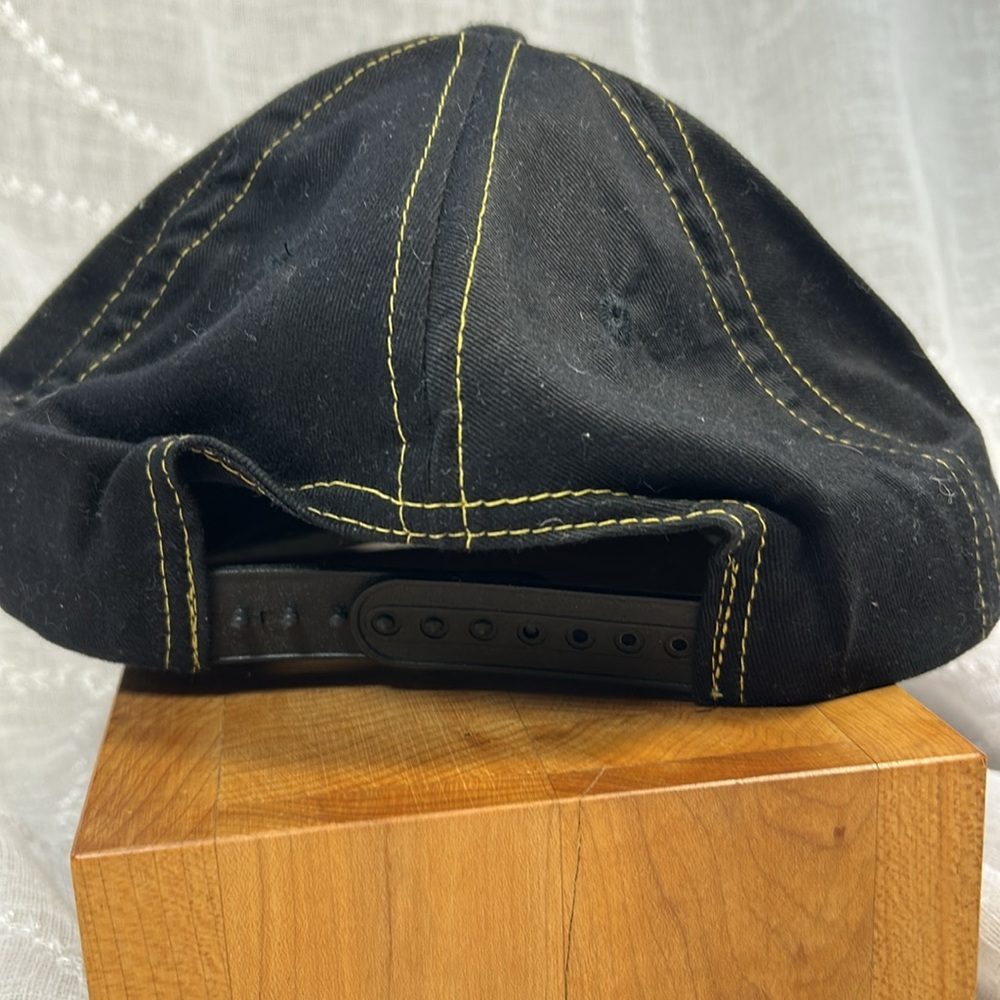 Dr Martens Industrial Collectable Vintage Trucker Hat Baseball Cap View 3